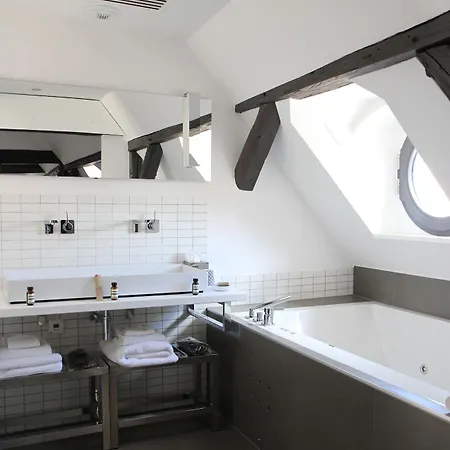 Quatorze Hotel