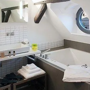 Hotel Quatorze