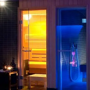 ホテル Quatorze 4*