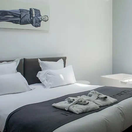 Hotel Quatorze 4*